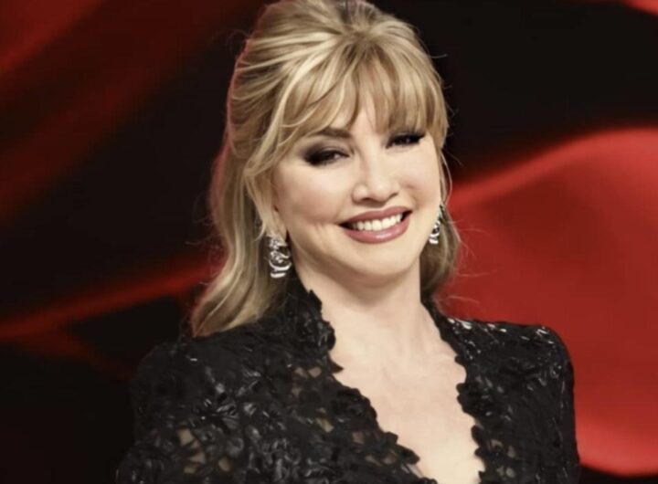 Milly Carlucci, il cui vero nome è Camilla Patrizia Carlucci, è senza dubbio una delle figure più emblematiche della televisione italiana