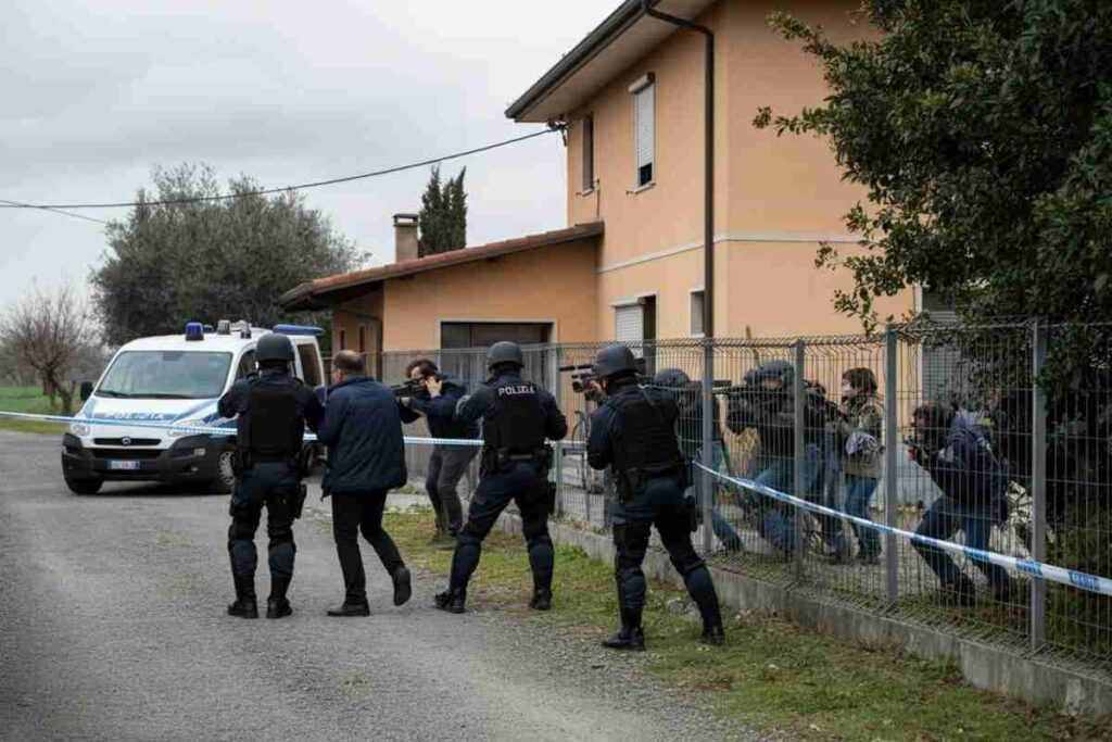 Spari contro la troupe di Pomeriggio 5: l'inviato racconta la sua drammatica esperienza