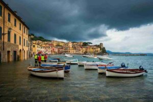 Toscana sotto assedio: fiumi in piena e frane devastano Orbetello e l'Elba