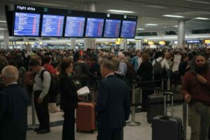 Germania in tilt: scioperi paralizzano 11 aeroporti e causano disagi nazionali